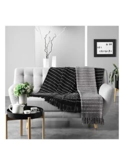 Überwurf "Neo Casa" In Grau 3 Überwurf "Neo Casa" In Grau -Heimtextil Geschäft douceur dinterieur uberwurf neo casa in grau 3