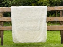 Decke SHERIDAN Felldecke Weiß 2 Decke SHERIDAN Felldecke Weiß -Heimtextil Geschäft pad concept decke sheridan felldecke weiss 2